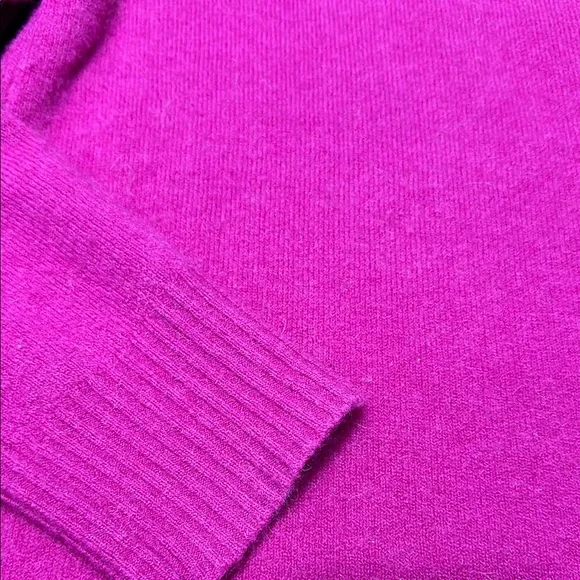 J.Crew luxe Alpaca & Wool blend Magenta Pink Turtleneck Sweater - Picture 8 of 8